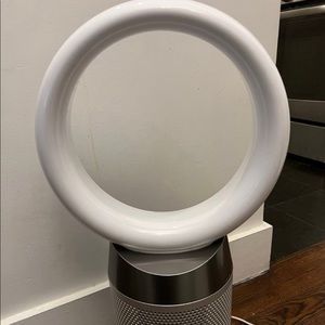 Dyson Purecool dp04